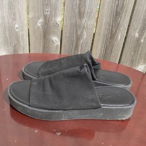 ❤SALE❤ Black Chunky Platform Sandals